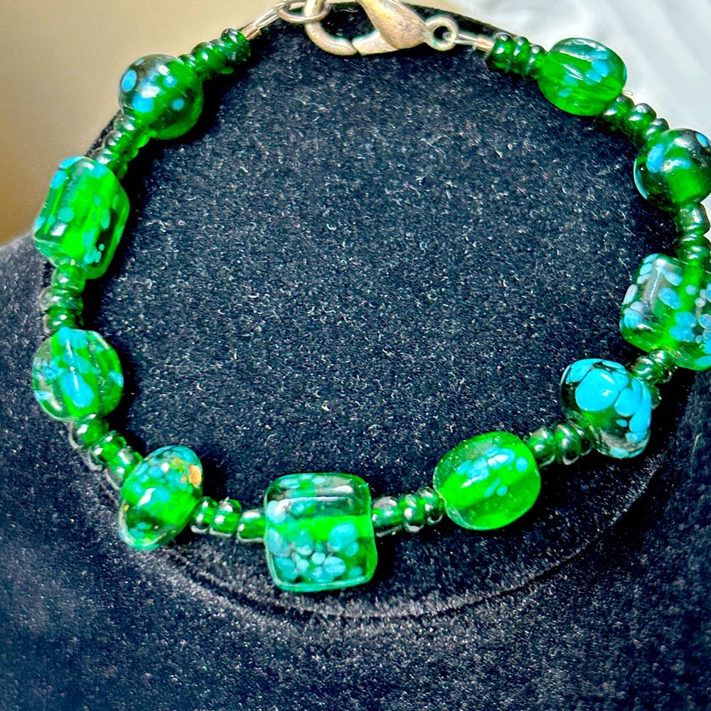 Hand Blown Art Glass Bracelet. Blue, Yellow & Green Swirl. 8". Various Shapes.